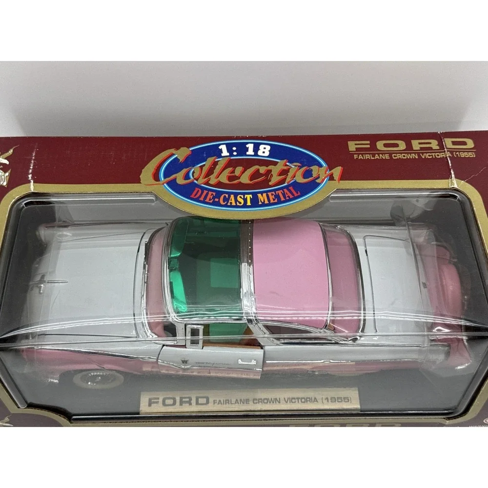 Road Legends 1:18 Ford Fairlane Crown Victoria Diecast Model Car Pink/White